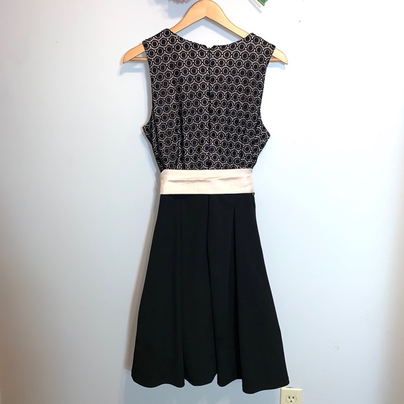 R&K Party Dress - Picture 7 of 8